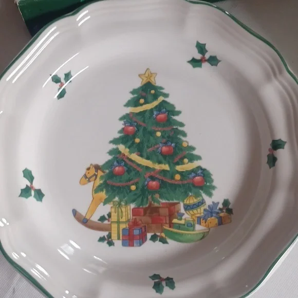 Beautiful Mikasa child's 2 PC set